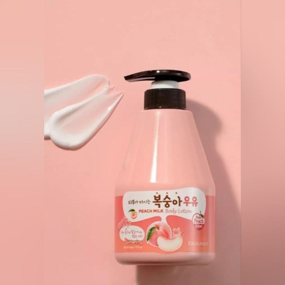 WELCOS KWAILNARA Milk Body Lotion Peach